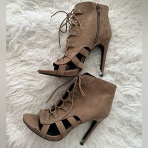 Lace Up Heels • Size 7.5
